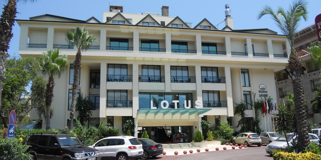 Этот турецкий отель был у нас первым, мы его до сих пор вспоминаем с ностальгией.