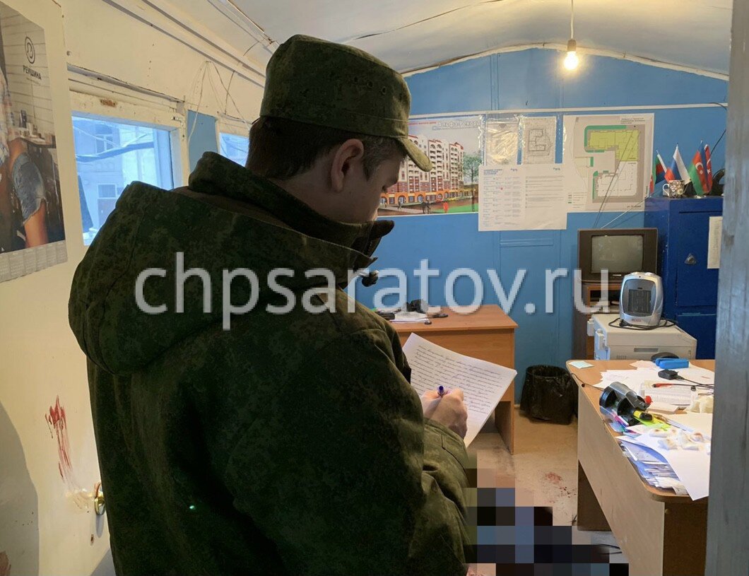 Следственным отделом по городу Балашов следственного управления Следственного комитета Российской Федерации по Саратовской области по данному факту возбуждено уголовное дело по признакам преступления, предусмотренного ч. 1 ст. 105 УК РФ (убийство).
В настоящее время следователями СК совместно с сотрудниками полиции проводятся следственные действия и оперативно-розыскные мероприятия, направленные на установление всех обстоятельств произошедшего, а также лица (лиц), причастных к совершению данного противоправного деяния.
Расследование уголовного дела продолжается.