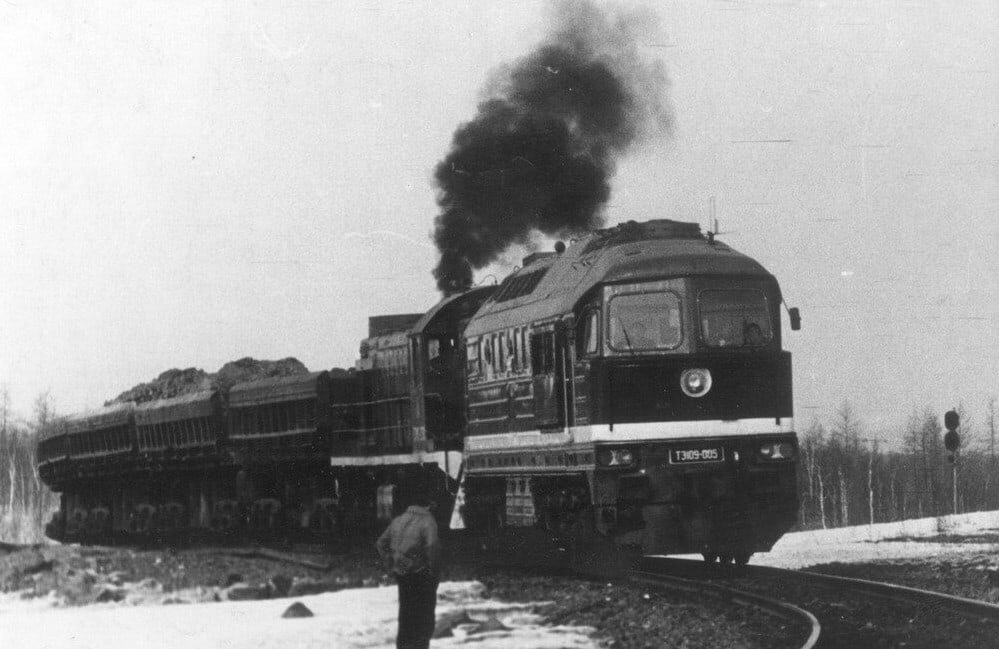 Фото с группы ВК "Уникальные ЖД фото", Саша Запорожский