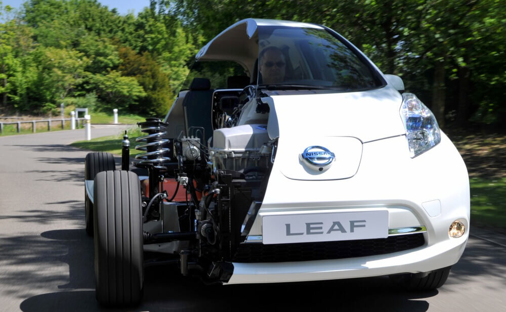Nissan Leaf "в разрезе"