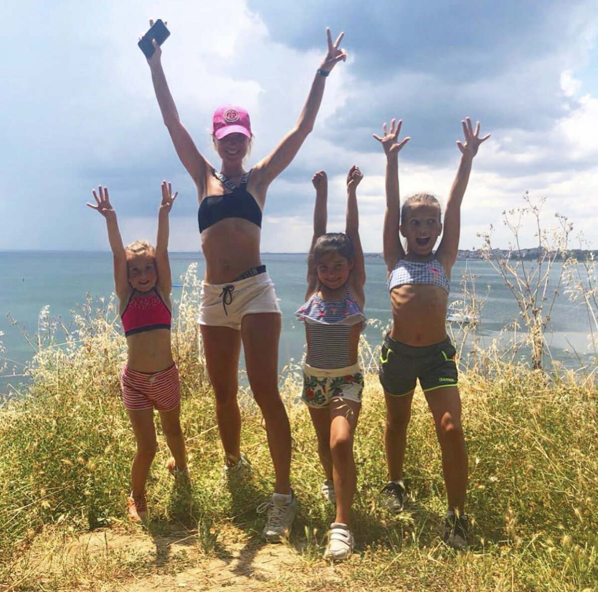 Спортсмены профессионалы имеют довольно сложный сезонный график нагрузок! Как физических, так и психо-эмоциональных! 