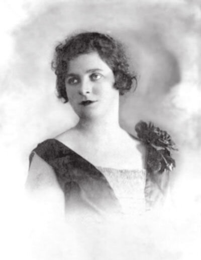 Наталья Петровна в молодости. Из открытых источников.