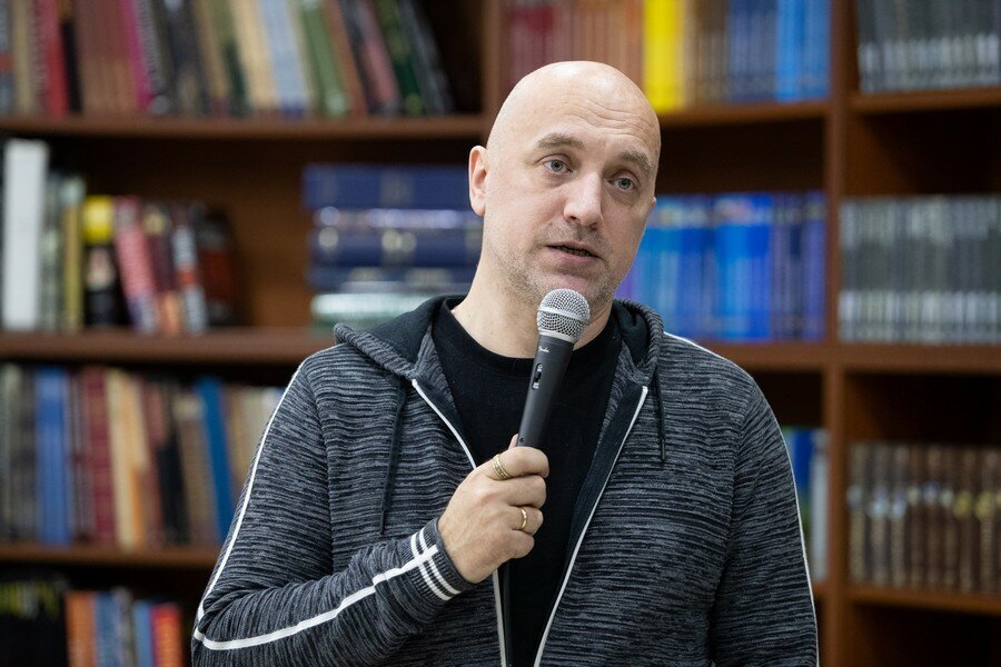     Захар Прилепин фото из Яндекса