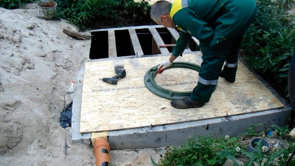 Знакомый сказал, что моя канализация замерзнет. Объясняю, почему пол ...