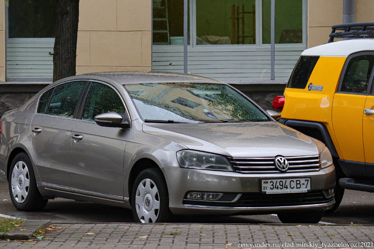 Увидел странные наклейки под лобовым стеклом авто в Беларуси. Рассказываю,  что это такое и зачем они нужны | Владимирский тяжеловоз | Дзен