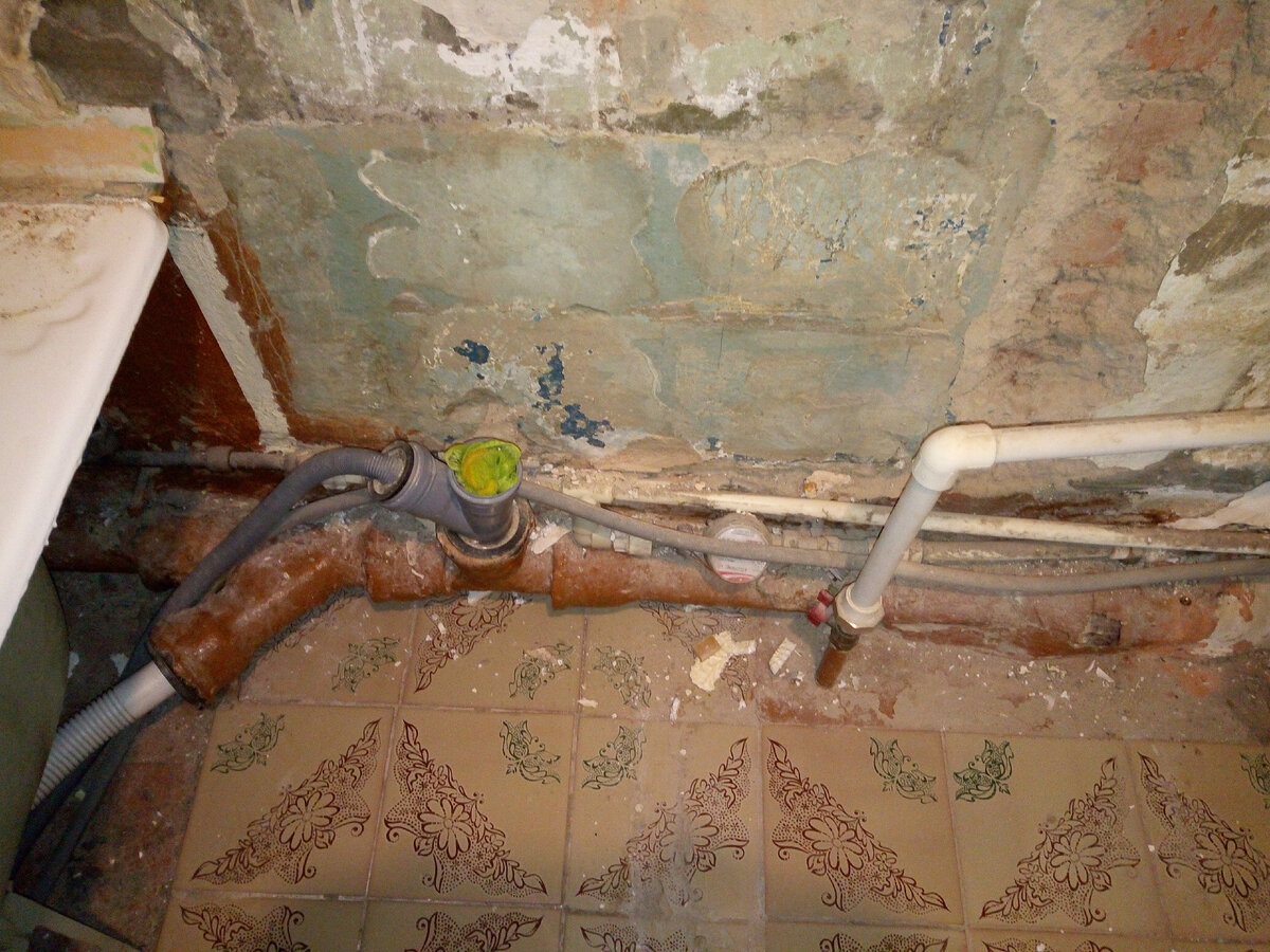 Ванная комната до ремонта