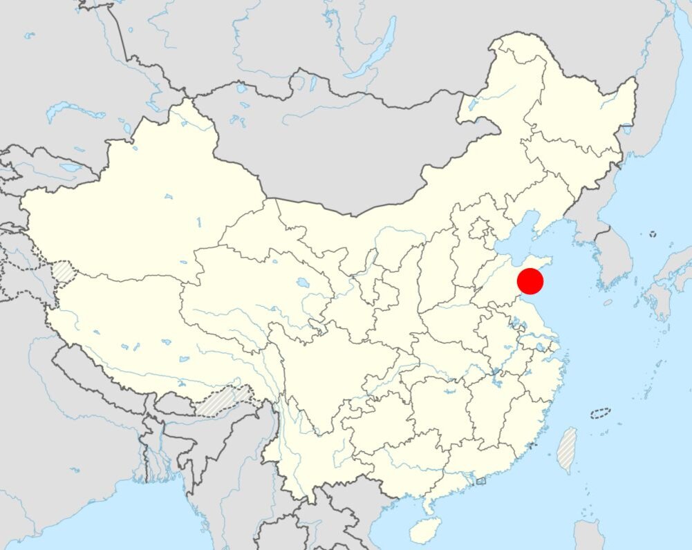 Лаошань примерно там, где красный кружок