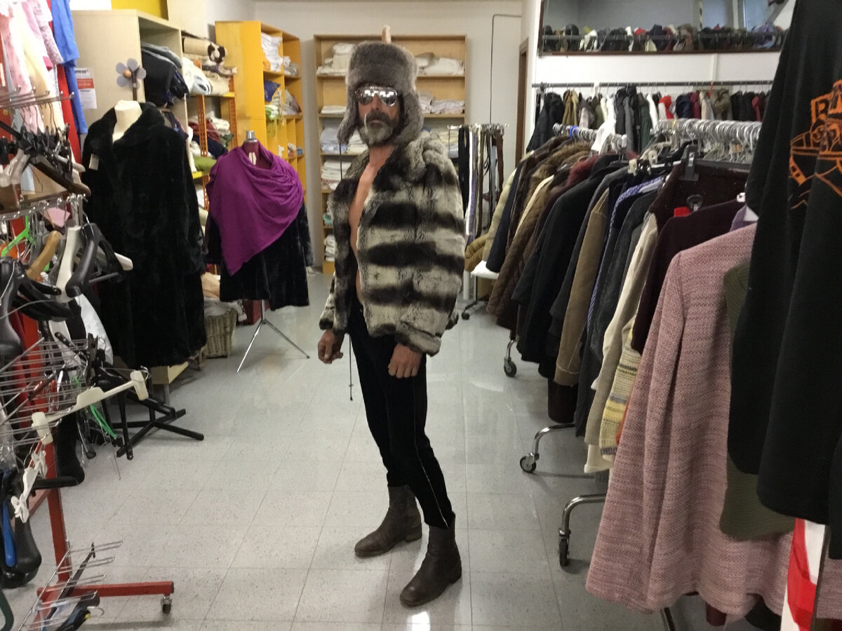 Куртка стоила 5 евро и со скидкой 50% вообще смешные 2,50.