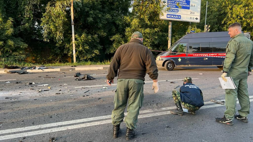 Фото: СК РФ📷Кадры с места взрыва машины, в которой ехала Дарья Дугина