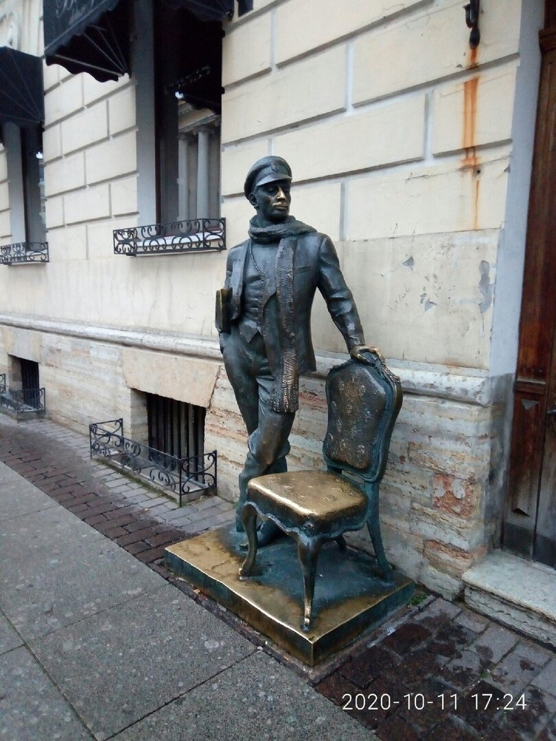 Вот он красавчик и мой любимчик. Питер 2020.