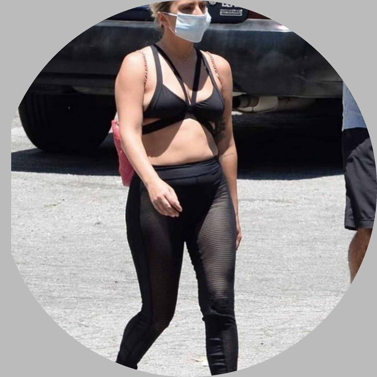Леди Гага толстая 2020
