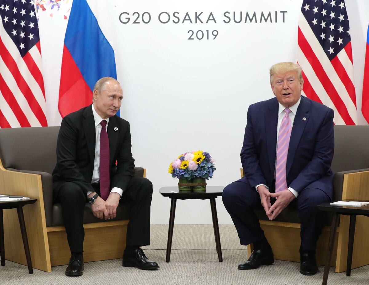 Трамп и Путин поговорили по телефону.