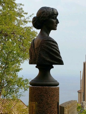 Памятник Анне Андреевне Ахматовой (Горенко) в г.Таормина