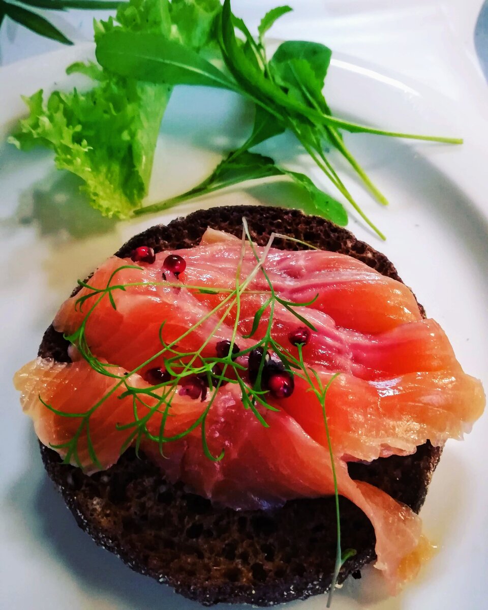 Любимый бутерброд с лососем