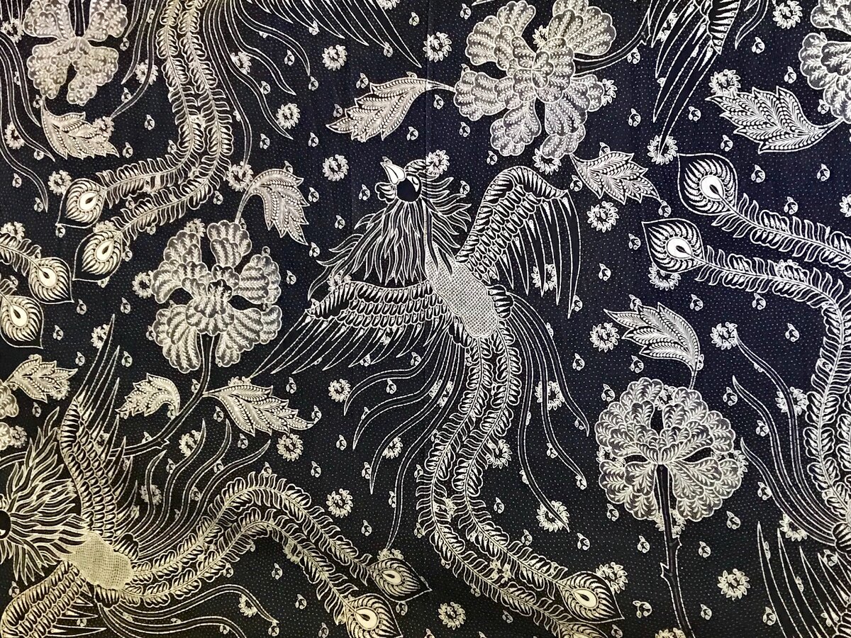 Мотивы индонезийского батика. Фото автора.