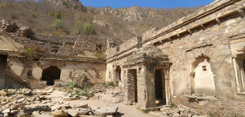 Форт Бхангар, Индия