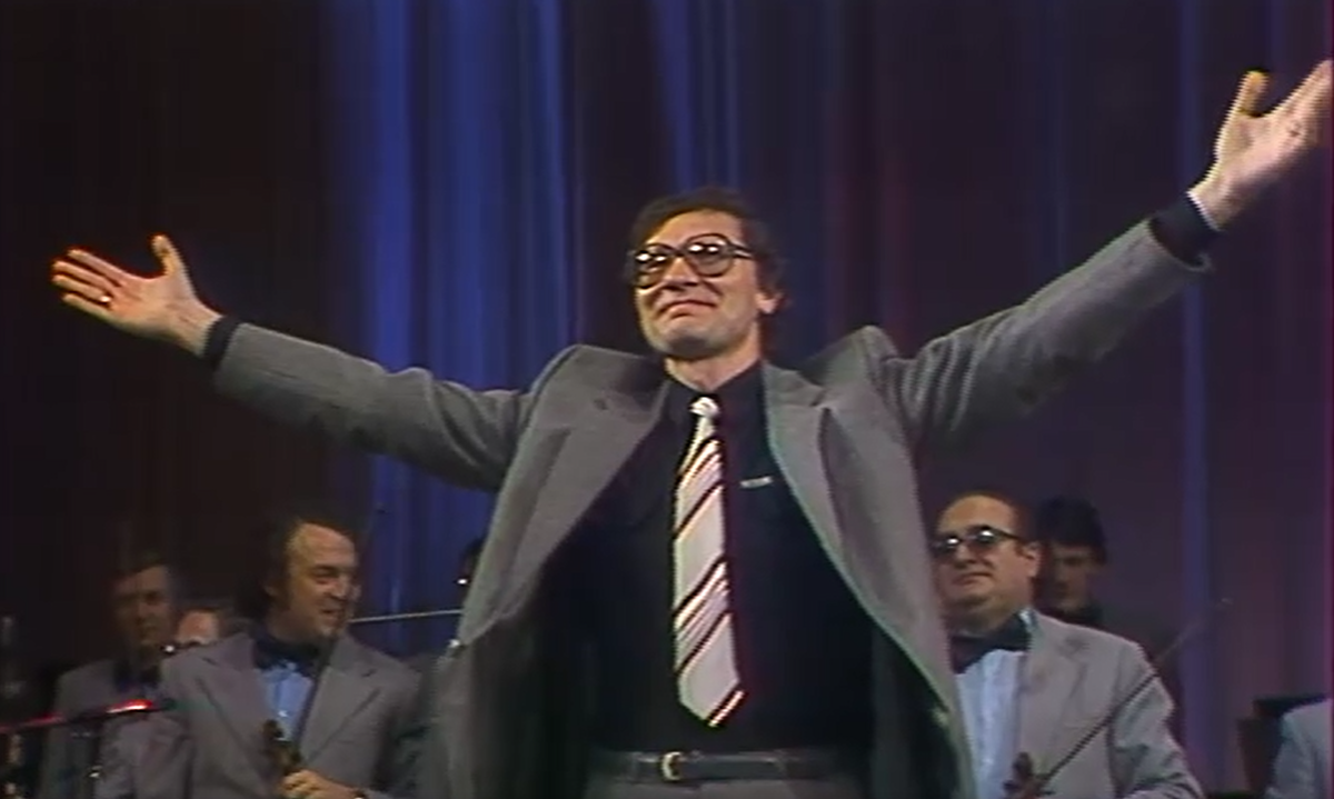 Кадр из программы "Творческий вечер композитора Д.Тухманова" (1986)