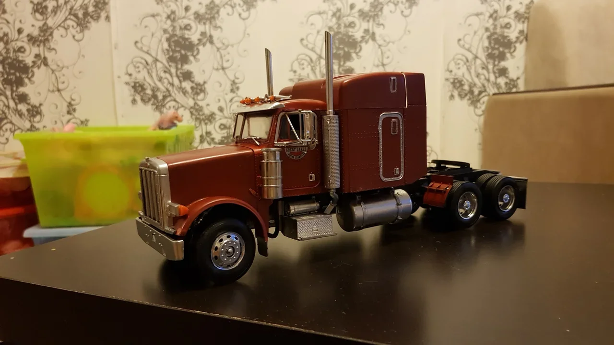 Peterbilt 379 пламя