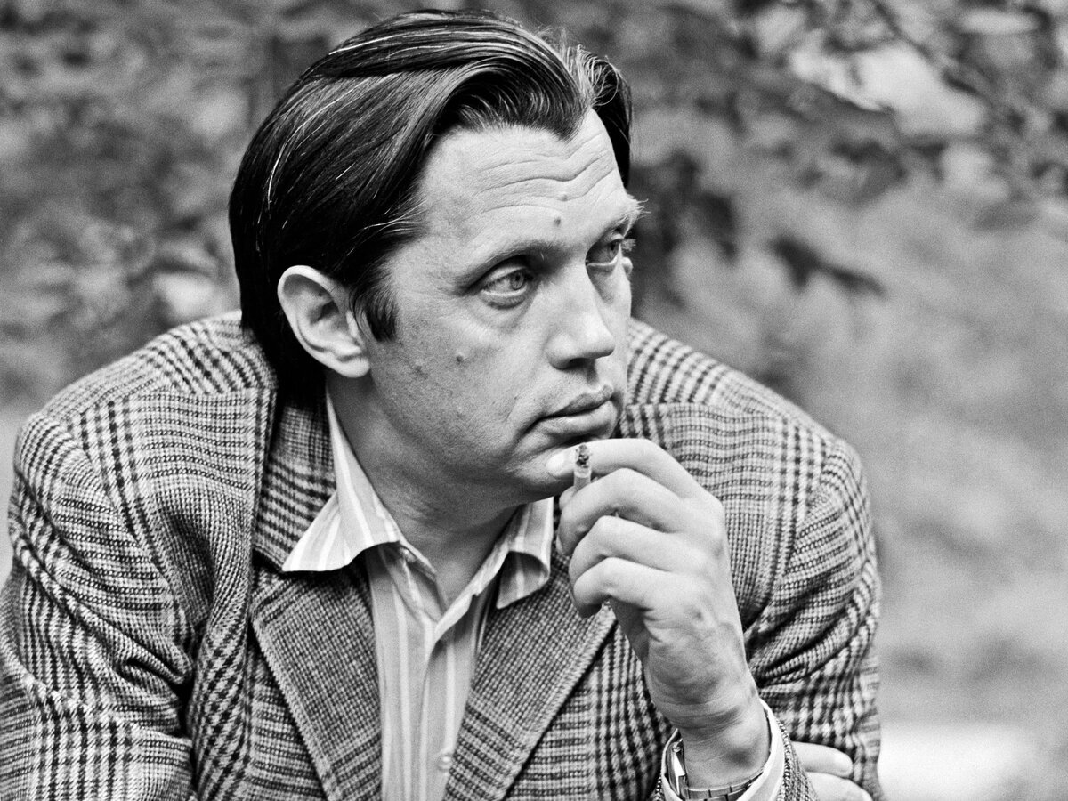 Роберт Рождественский. 