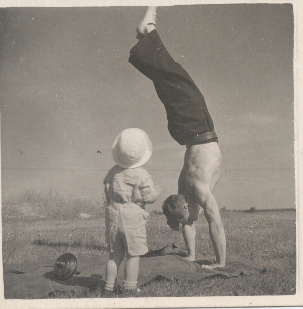 Культ спорт. Культ (спортивной) личности.