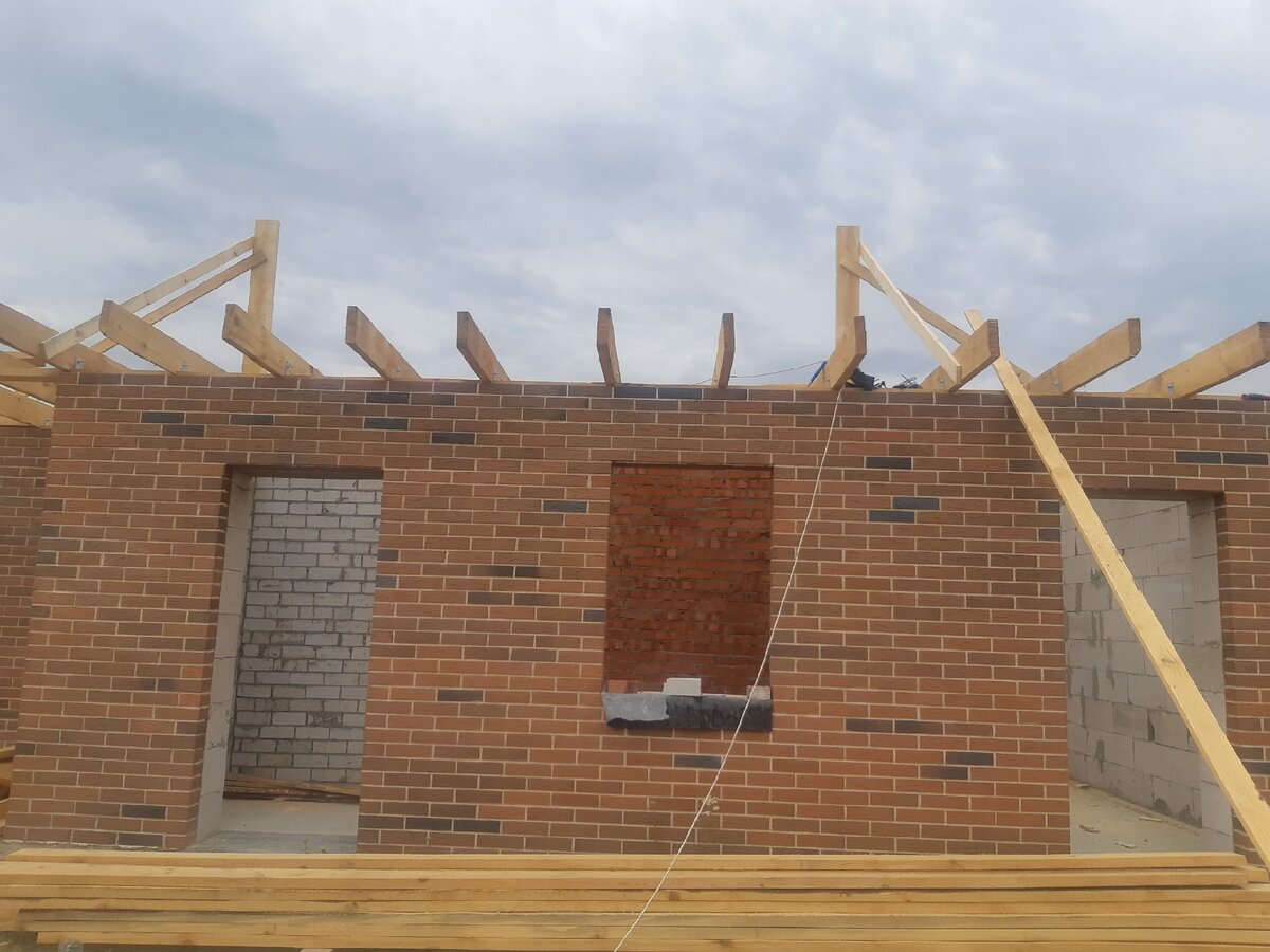 Размер бани 5х10 метров.