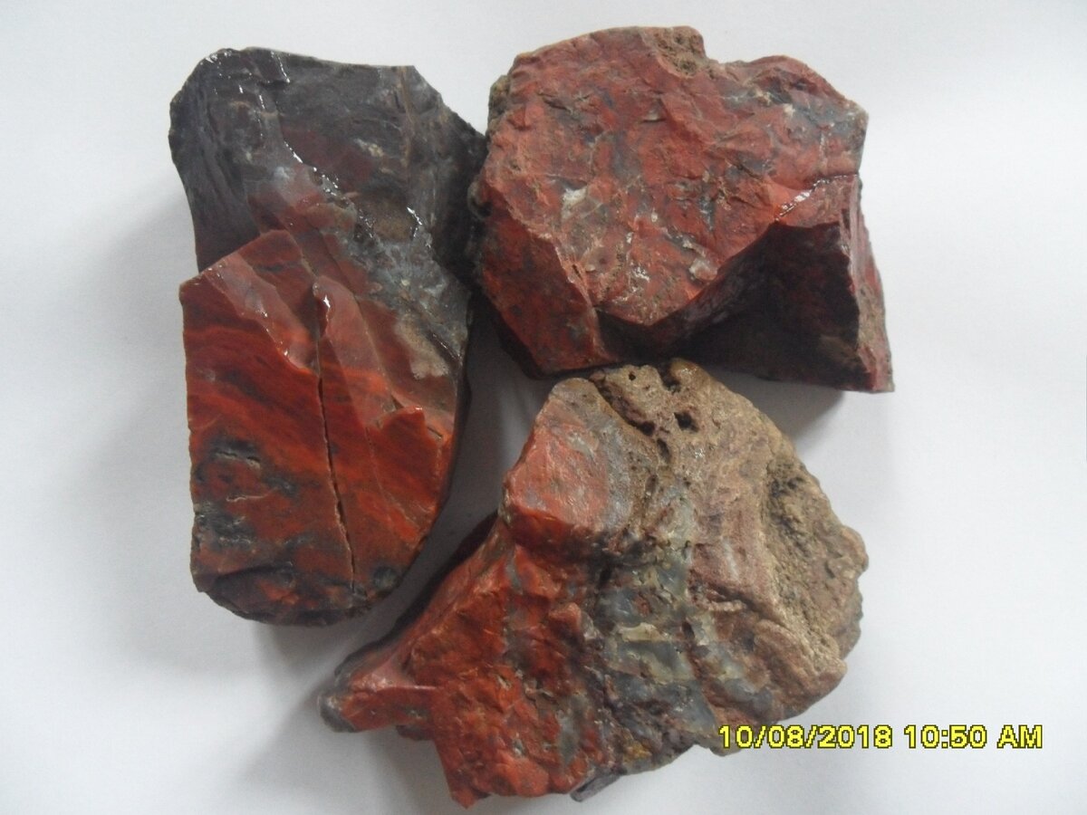 Синарская яшма. Фото Л. Плотниковой