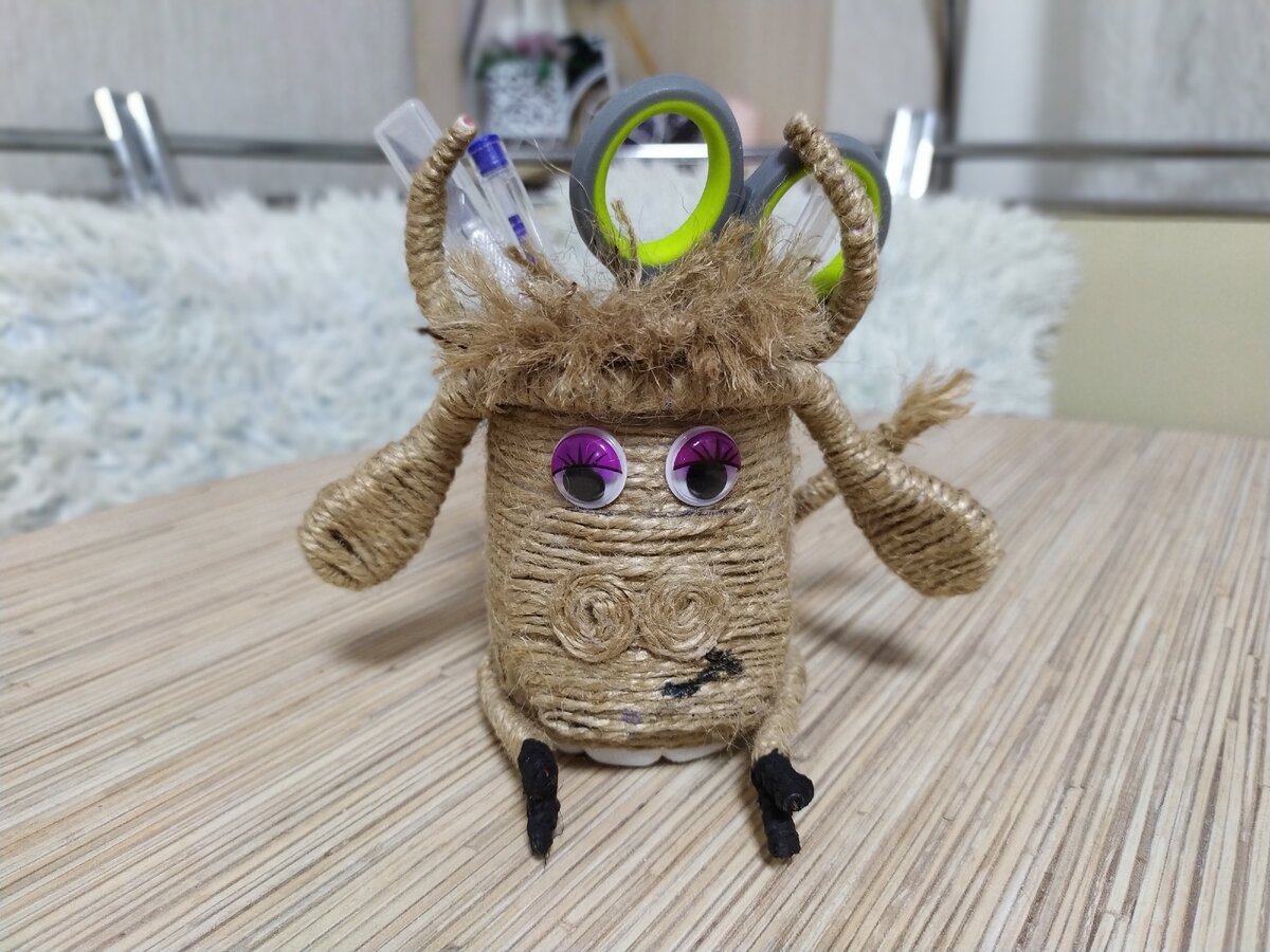 Первый подарок ручной работы - символ 2021 белый металлический бык