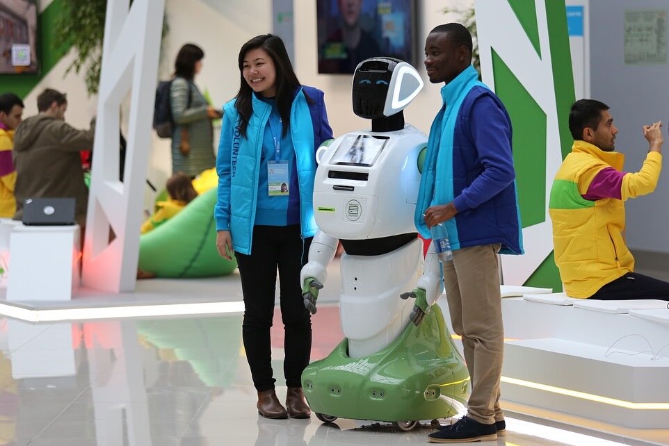 Робот человеку друг (...?)