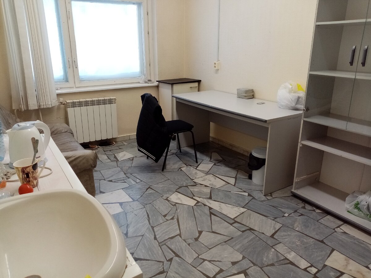 Кабинет, как я его впервые увидела.