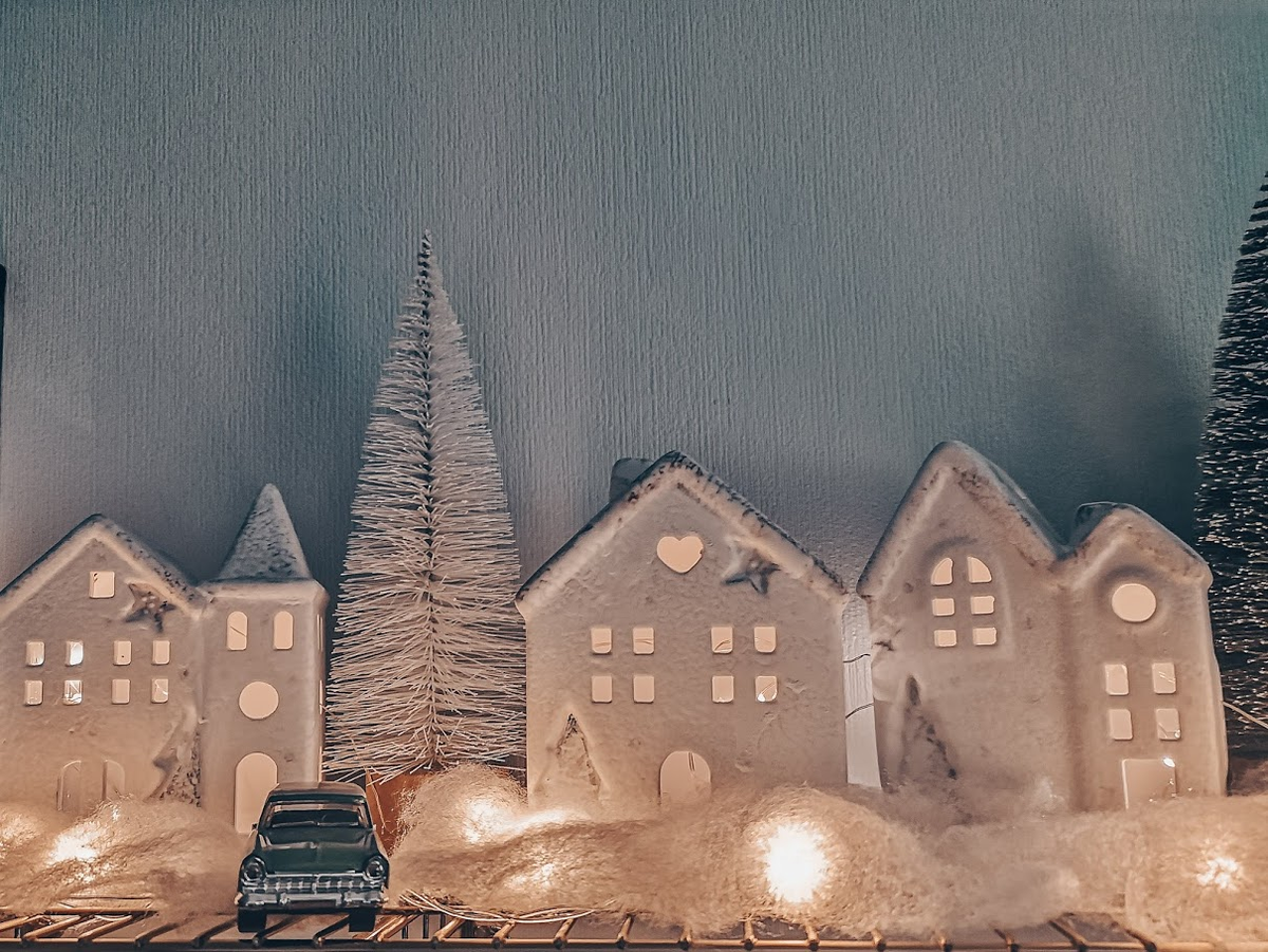 Рождественская деревня: оригинальный декор интерьера к празднику