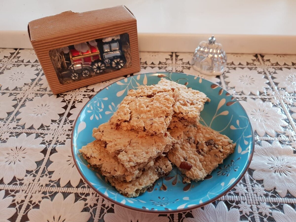 Это овсяное печенье очень простое в приготовлении и очень вкусное