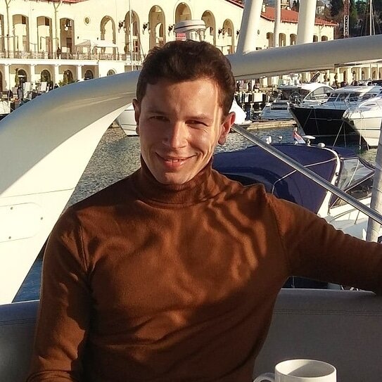 Специалист по недвижимости Бондарь Александр Валериевич