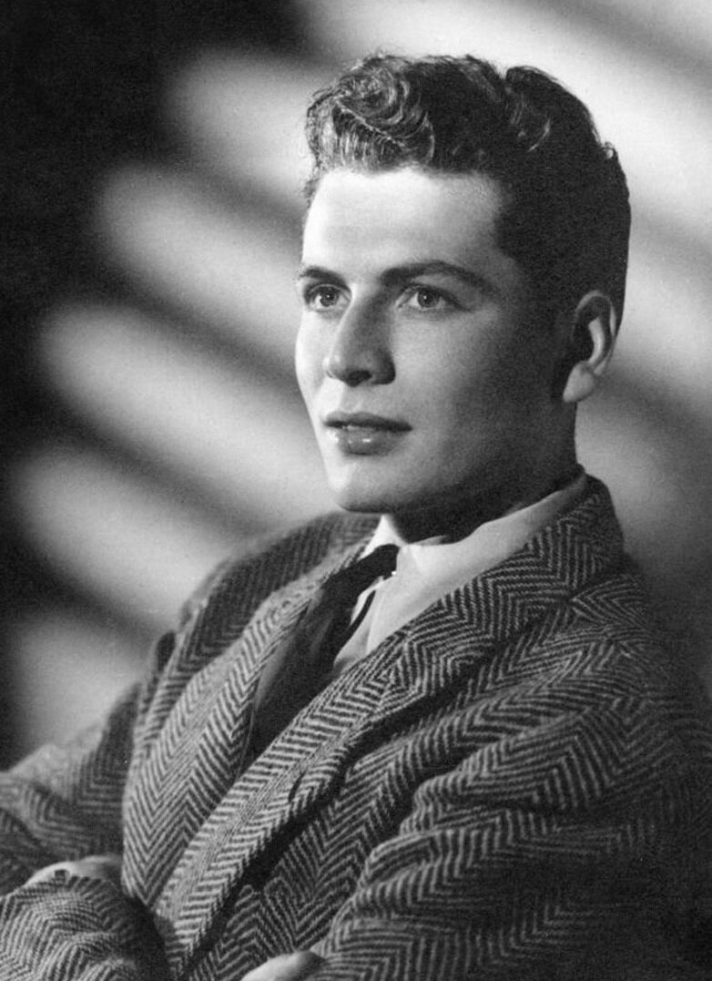 Пьер Карден (Pierre Cardin)