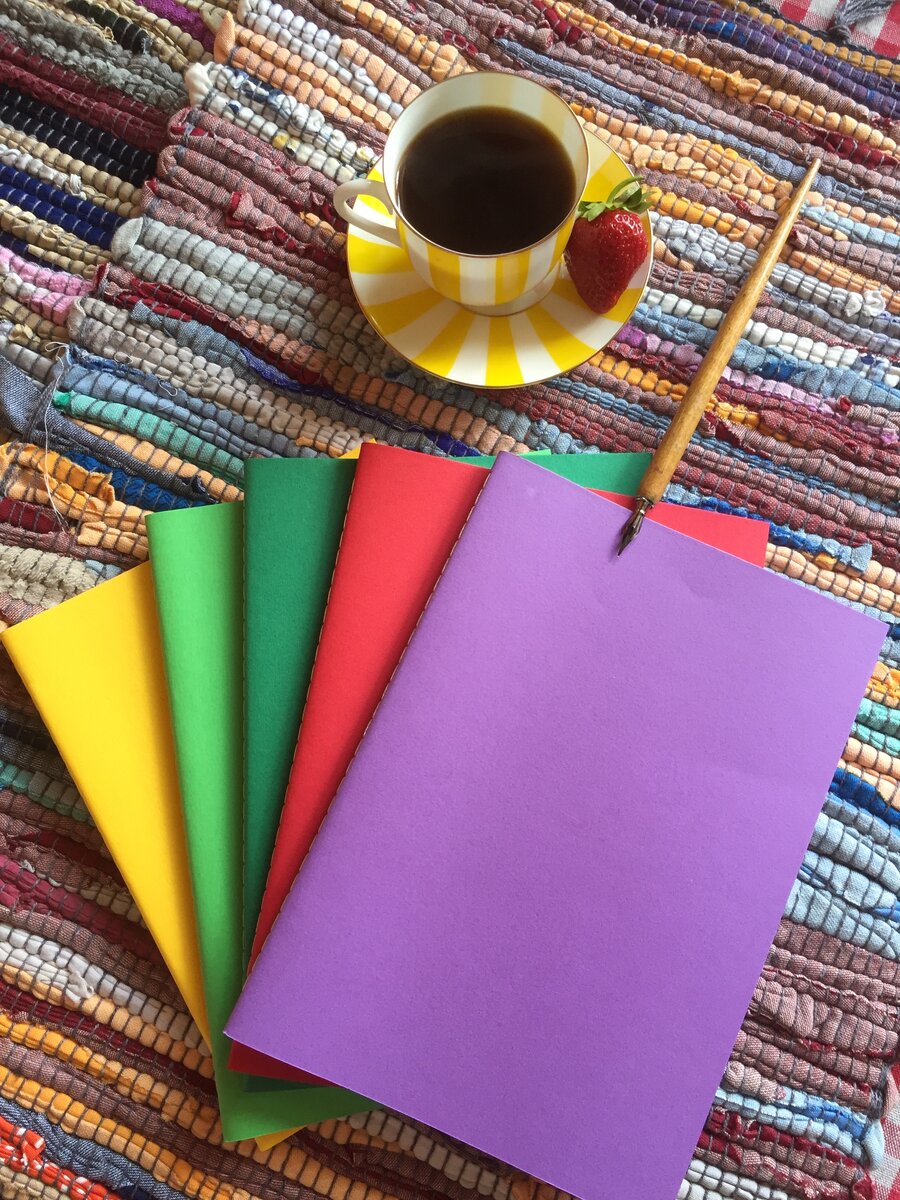 Новый год - самое время загадывать желания. Лучше это делать письменно.