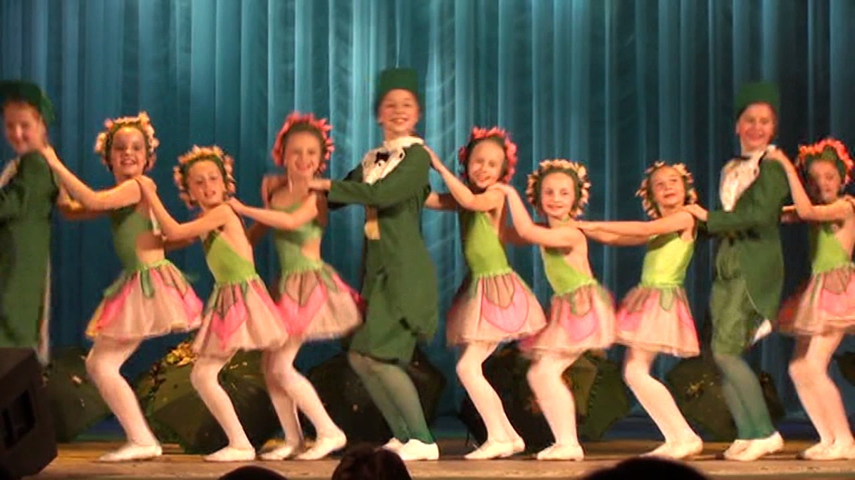 ленька енька. енька енька танец. текст песни летка енка. летка-енка танец картинки. как танцевать летку.