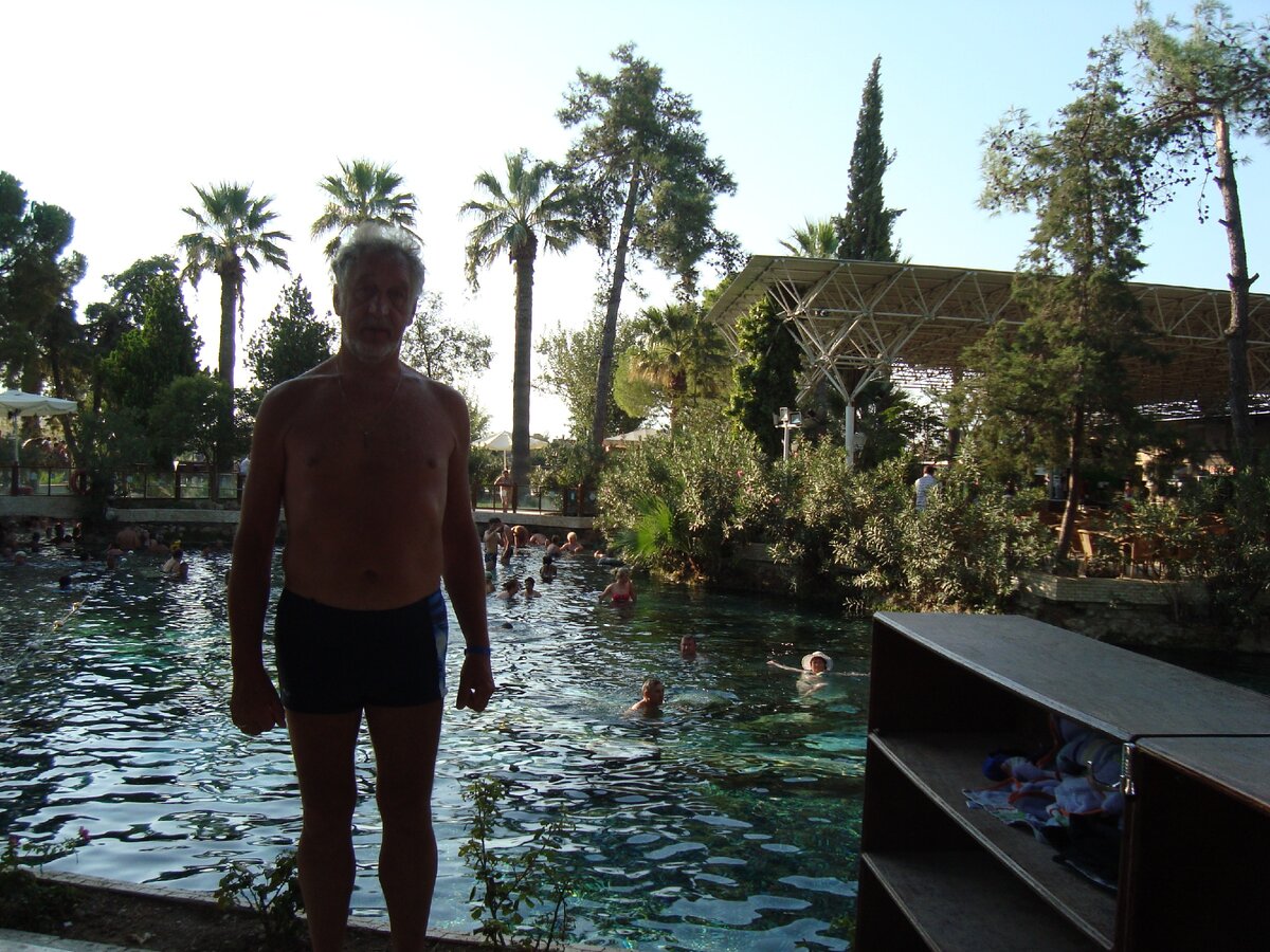 Бассейн Клеопатры в Памуккале