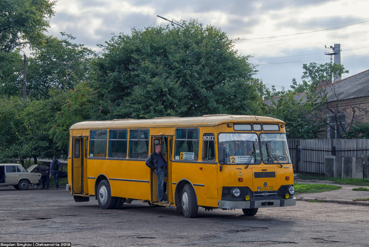 ЛиАЗ-677М ЧП "Юнак К.Ю", Александрия, 15.11.2019 года, фото https://phototrans.eu/, автор  Bogdan Smykov 