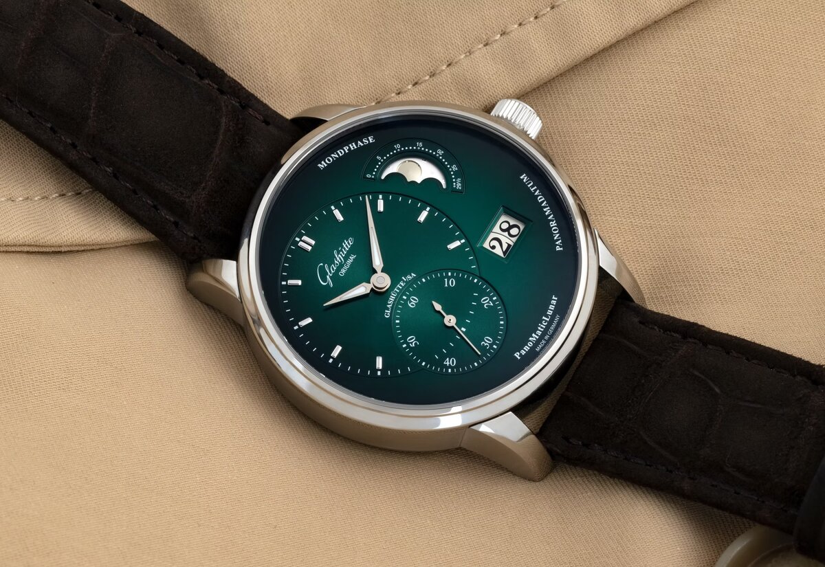 Герой сегодняшней публикации - Glashütte Original Panomatic Lunar