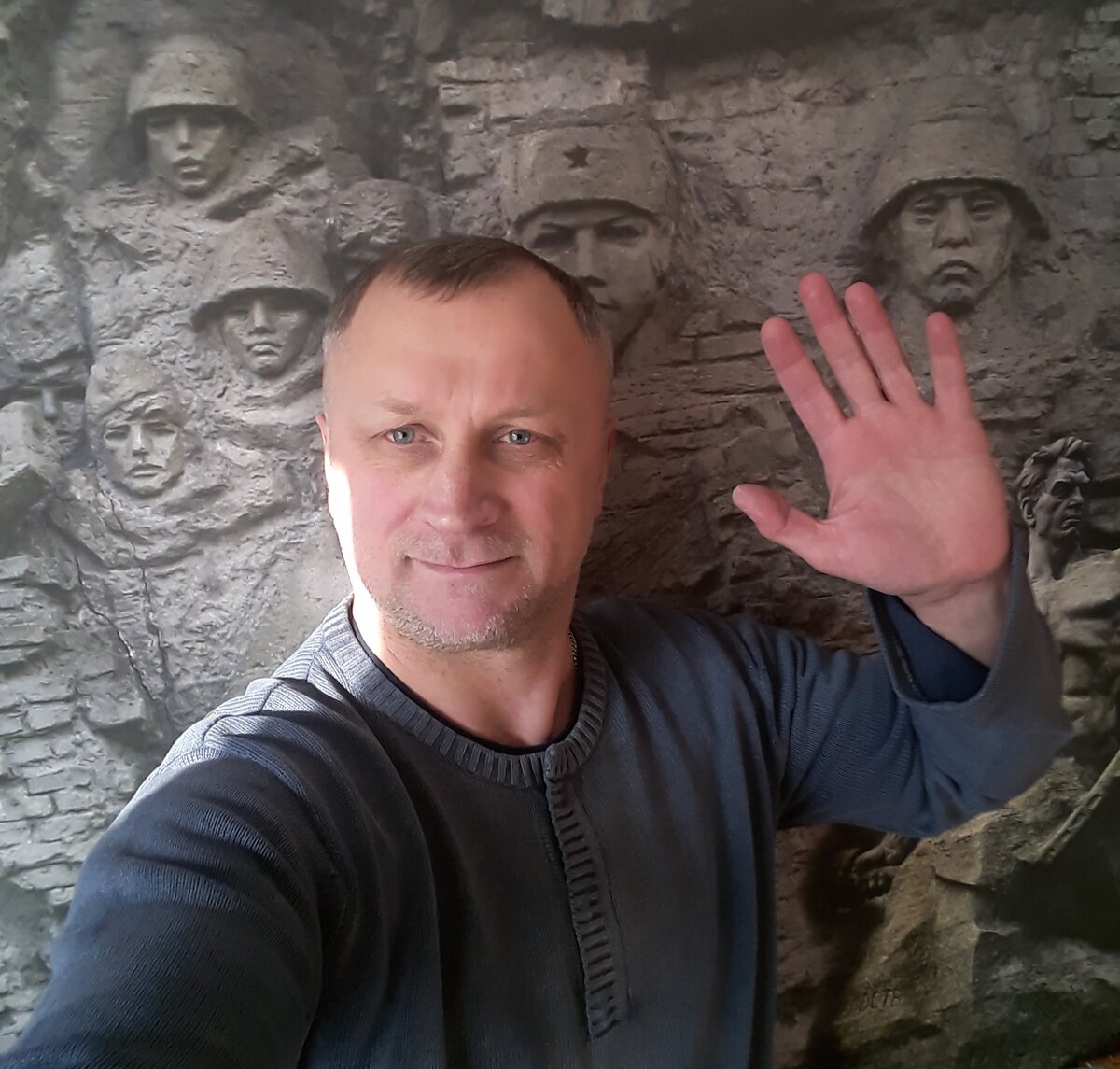 Это я в своей домашней студии...