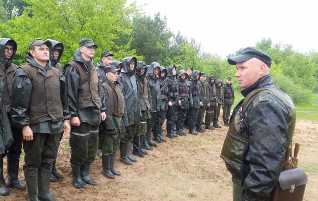 Сбор с понтонно-переправочными подразделениями инженерных войск Белоруссии на берегу реки Неман. Источник: Минобороны Белоруссии.