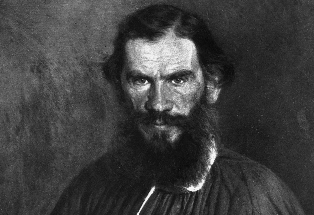 Лев толстой происходил из древнего. Лев николаевич толстой. Лев николаевич толстой за роялем. 09. Лев толстой происходил из древнего.