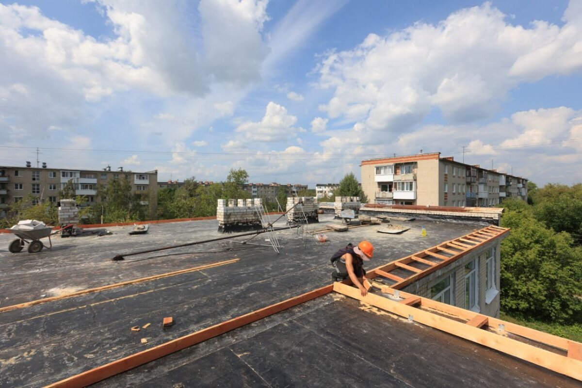    В зданиях в этом году капитально ремонтируют кровлю Pravda-nn.ru