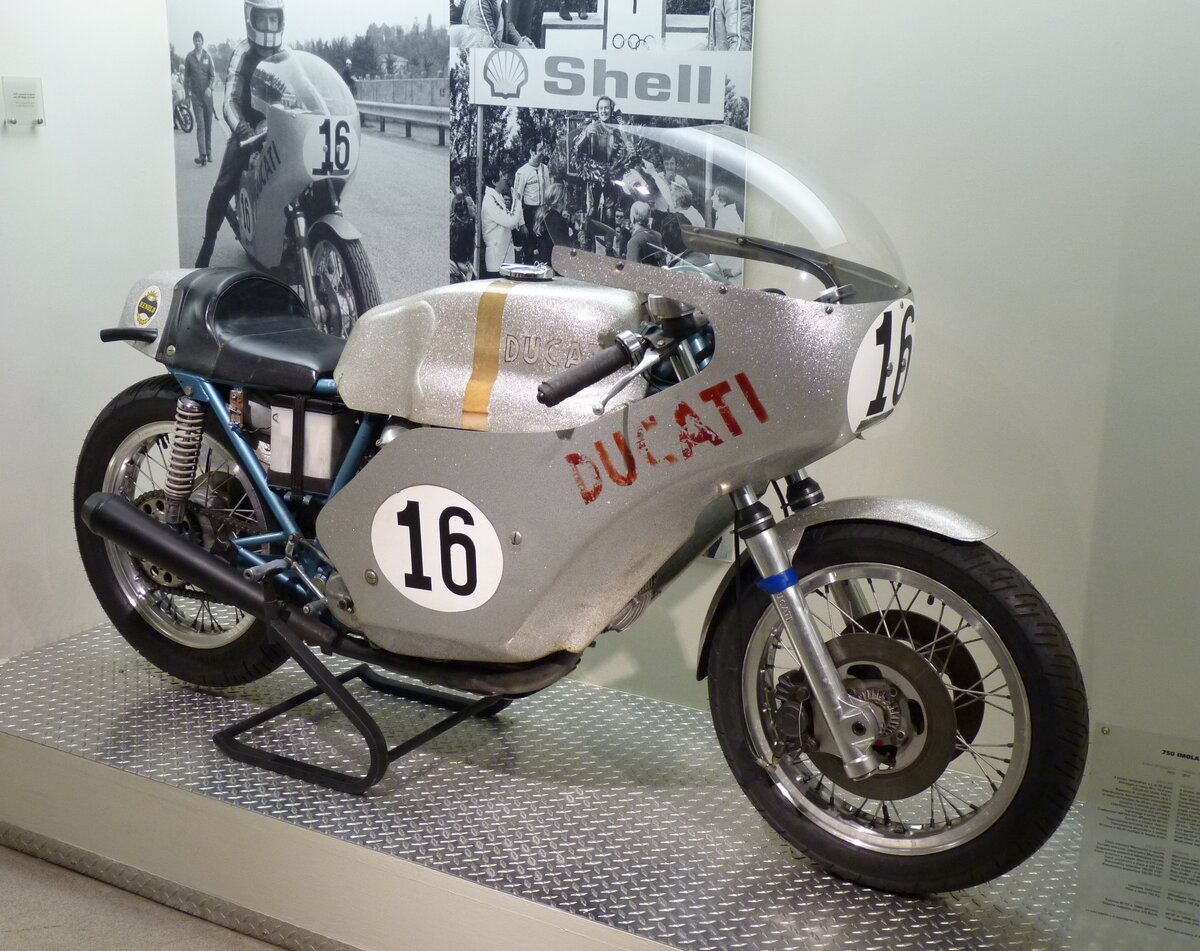 Ducati-750 Imola Desmo (1972).