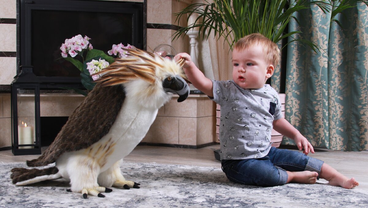 Даже совсем малыши могут спокойно знакомиться с миром животных. Ведь безопасные и экологичные игрушки Hansa имеют не только превосходное качество материалов, но и точно воспроизводят даже редкие виды животных