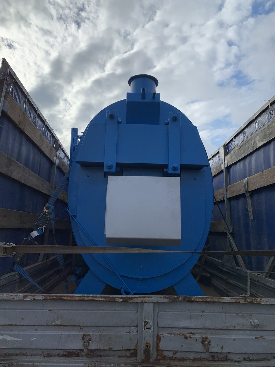 Паровые котлы КПА на погрузке в Валдай 