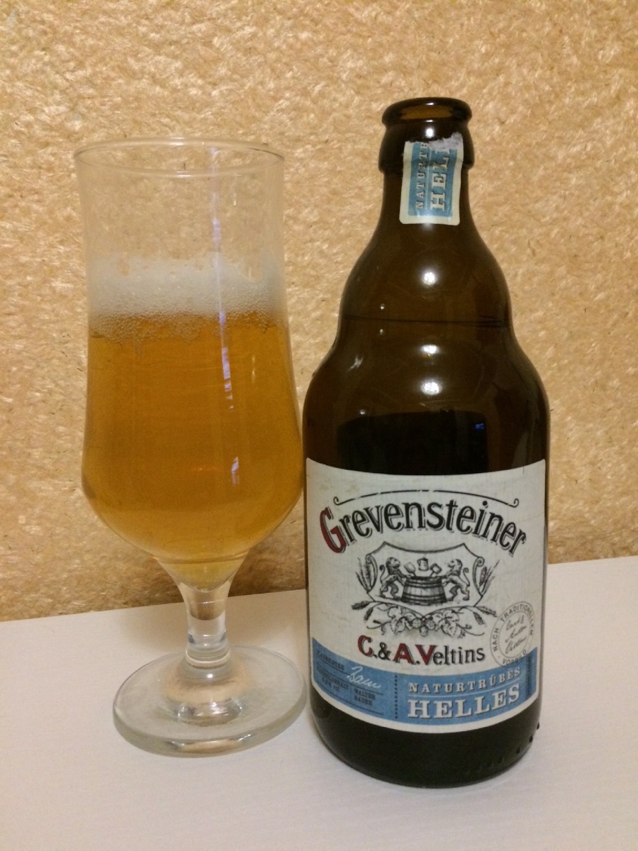 За стеклом 5.2%  ABV (алкоголя) и 0 IBU (горечи) 