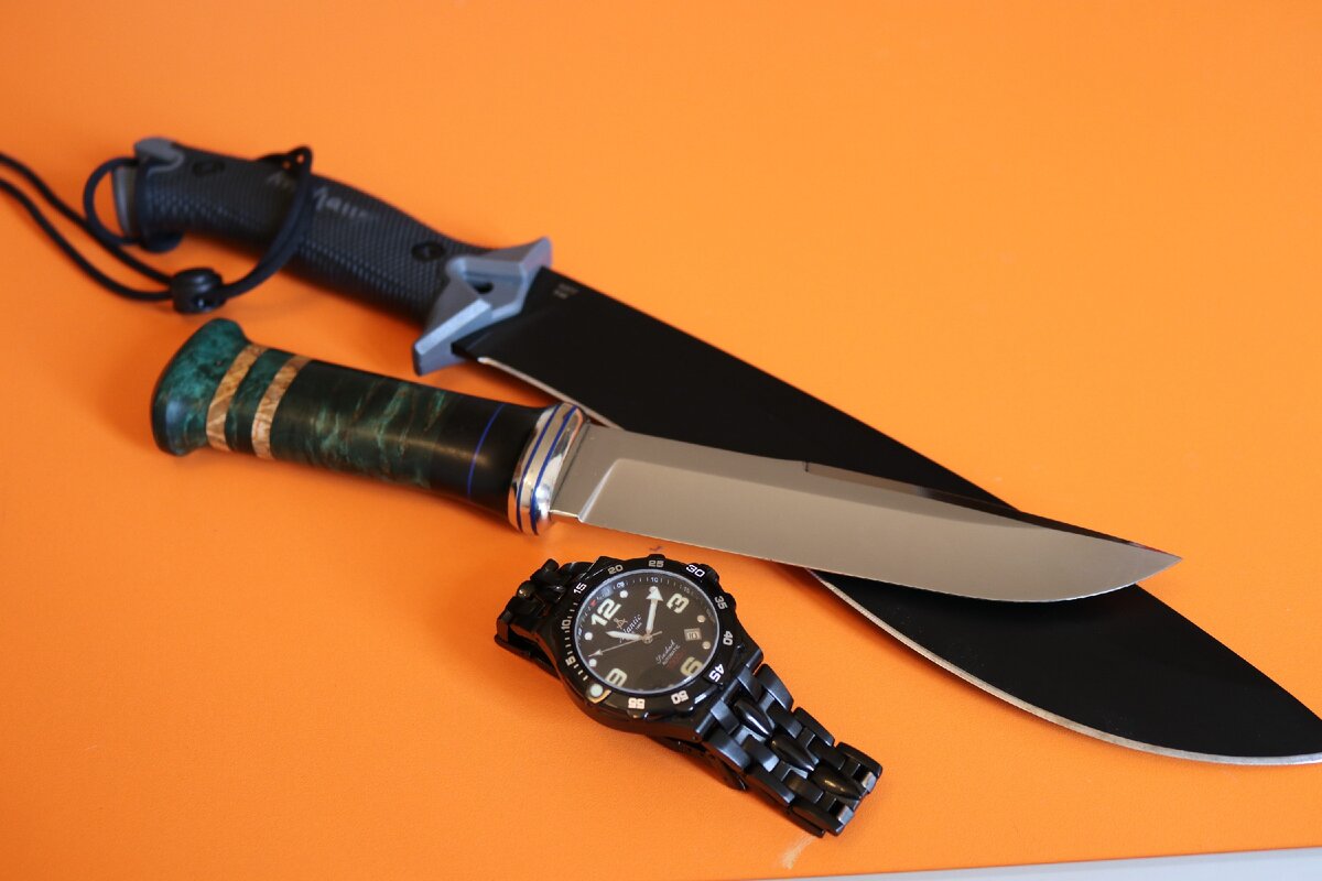 Добрый нож, надежный тесак и водостойкие часы с  механикой, что еще нужно ....      Ножи ZIGFRID Идея и форма придумана и разработана Андреем Кутузовым в 2017 году.