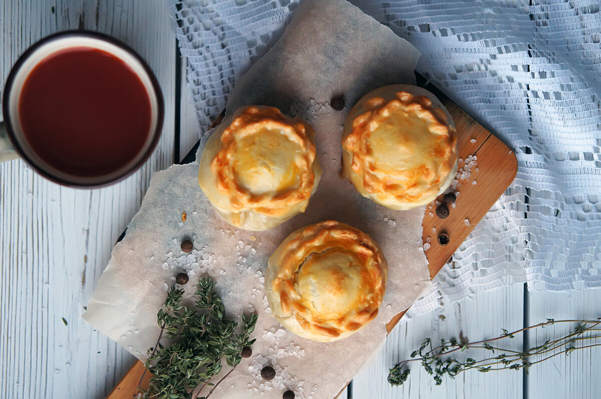 Замороженные пирожки. Продукция Желен заморозка век Белеш.