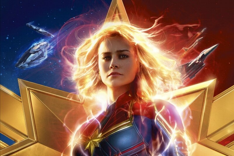 Постер к фильму "Капитан Марвел". 