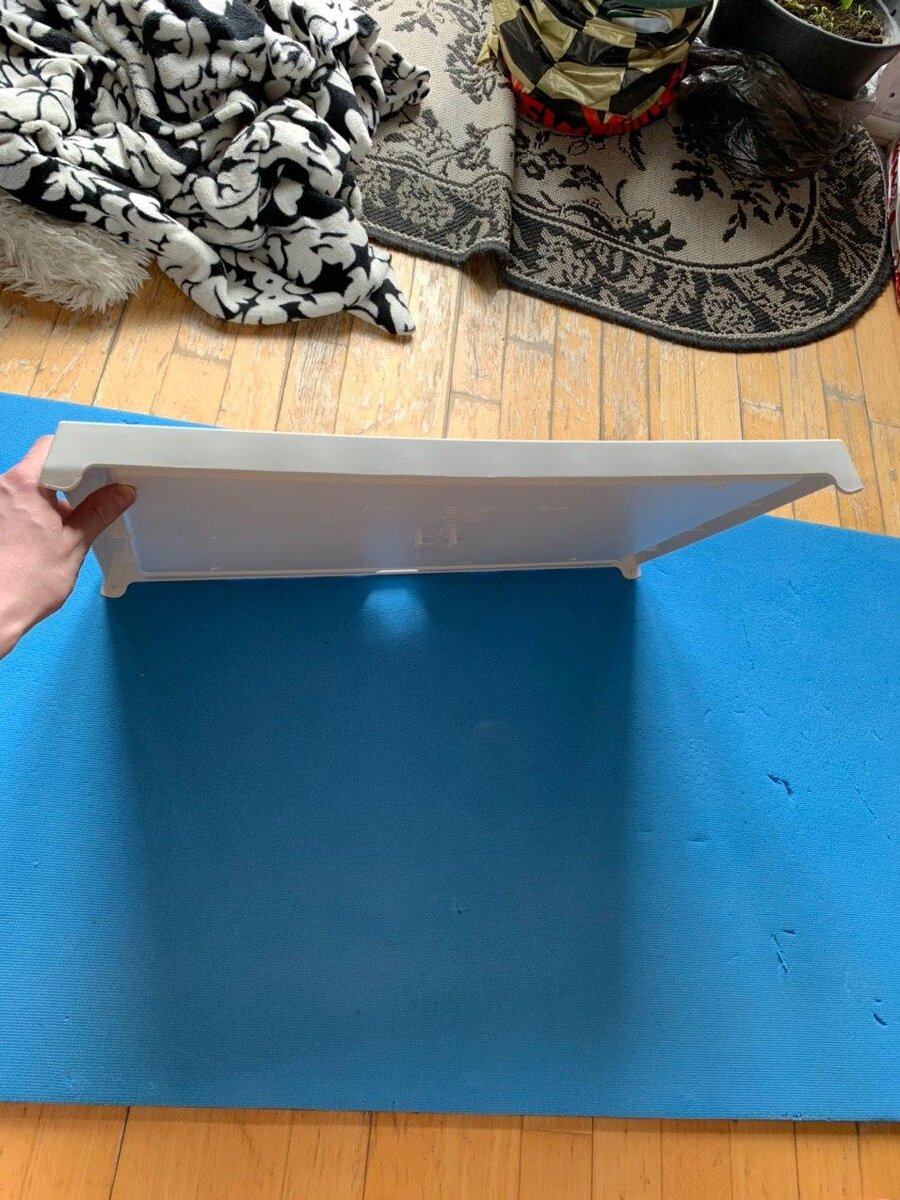 Столик без ножек)